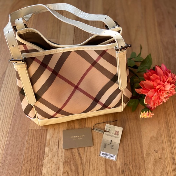 💯Auth. 💕BURBERRY💕 SMALL NAPIER Handbag - Picture 9 of 14